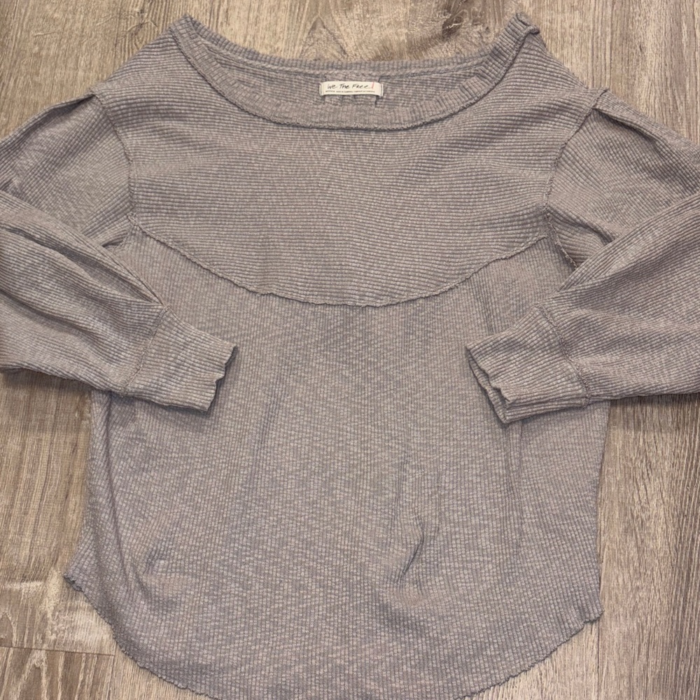 We The Free Heathered Gray Long Sleeve Top
